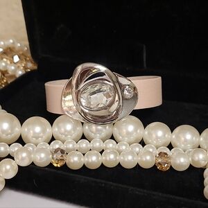 Abstract Crystal Embellished Pink Leather Silver Bracelet